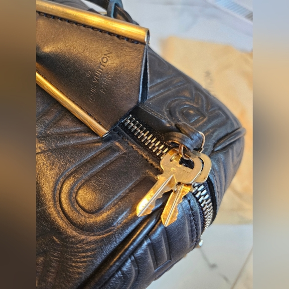 Gorgeous Authentic Rare Louis Vuitton Paris Speedy 30 Runway Cube - Picture 3 of 16